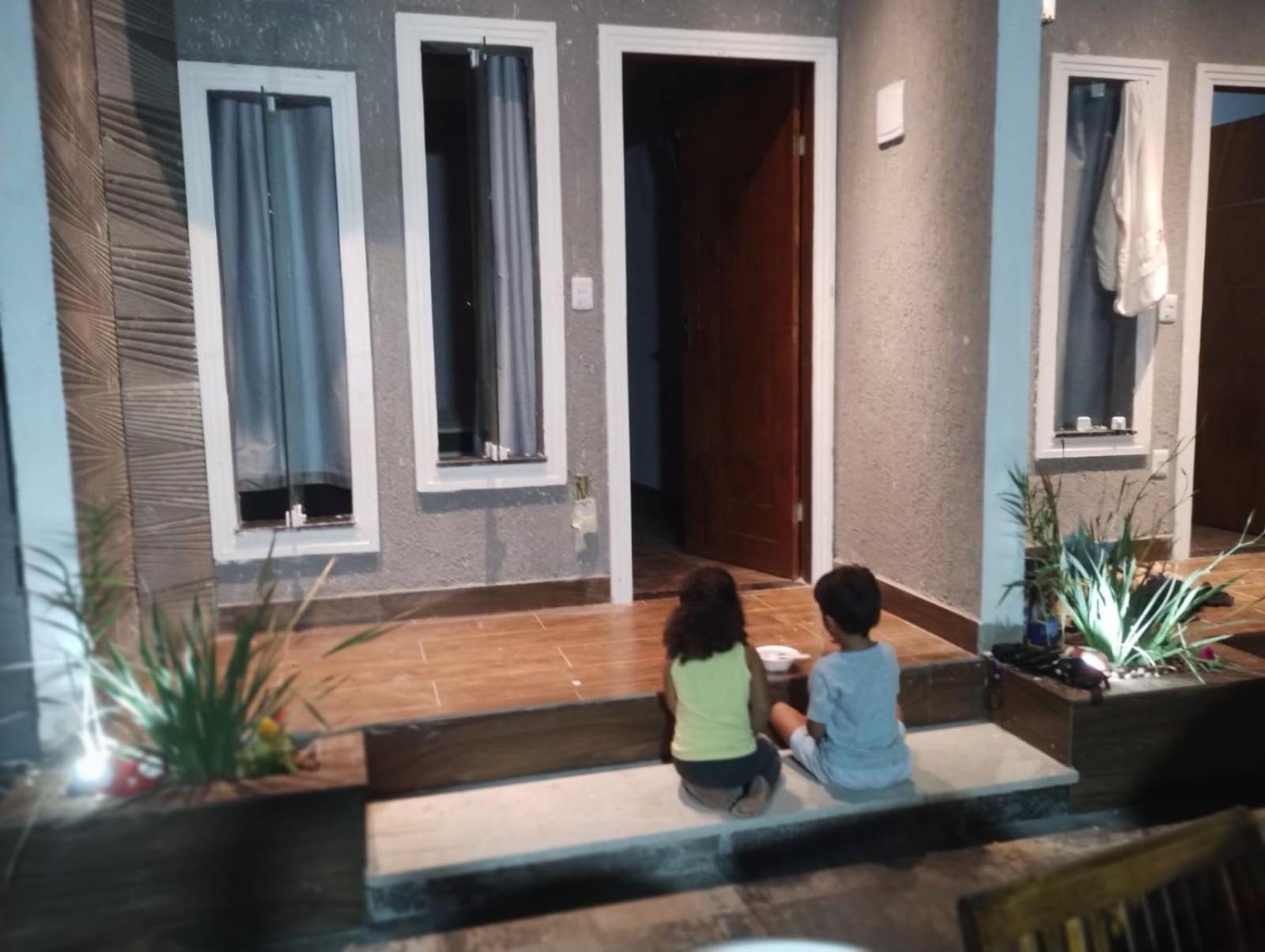Pousada Recanto Beach House - Cabo Frio - Rj- Unamar- Cond Florestinha - 1 Min A Pe Da Praia Tamoios Eksteriør bilde
